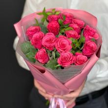 Букет из 15 розовых  роз 45 см Кения.